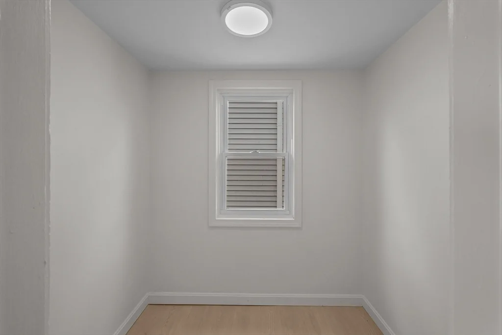 6 Coffin Avenue Ct, New Bedford