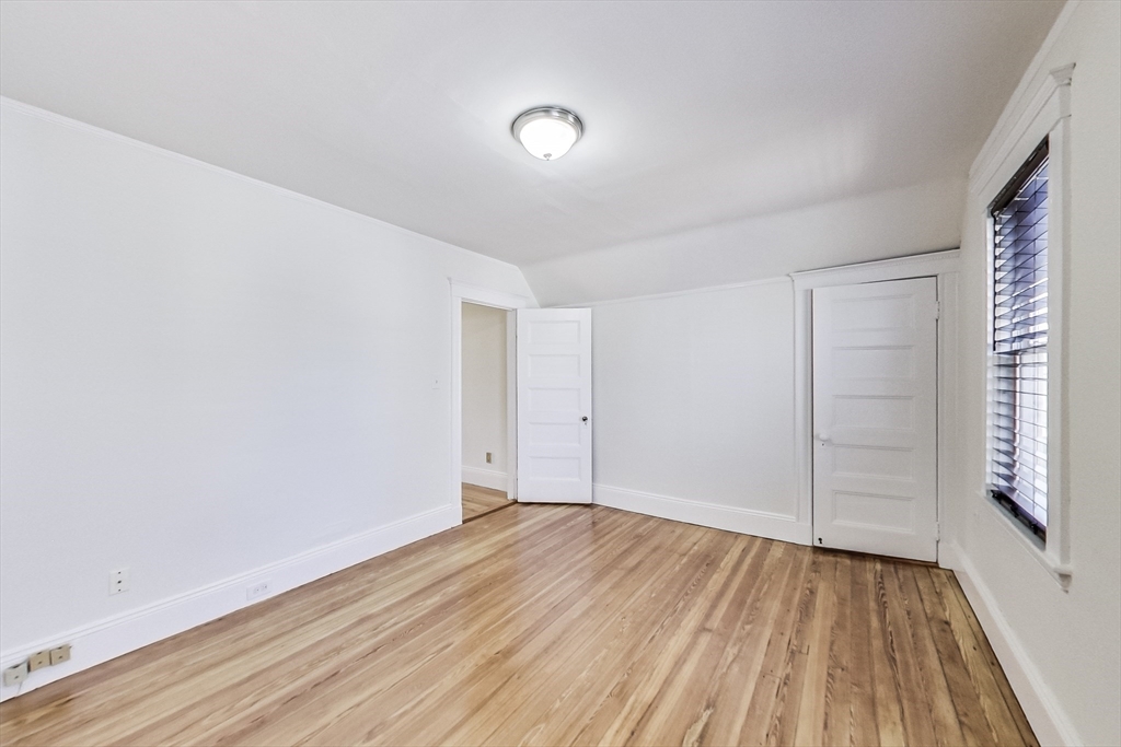 183 Powder House Blvd, West Somerville