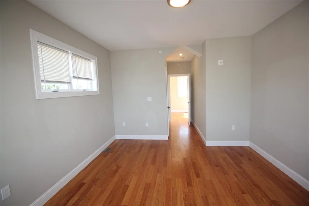 116 Main St, Everett