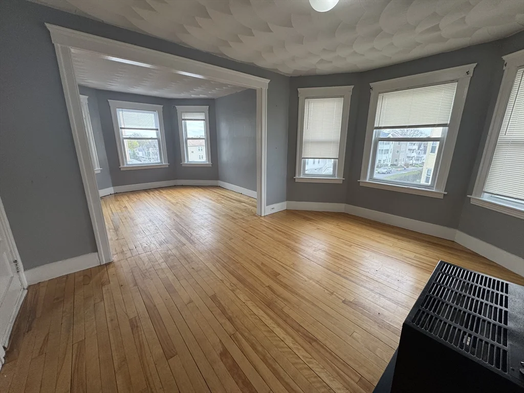 156 Fairmont Ave, Worcester