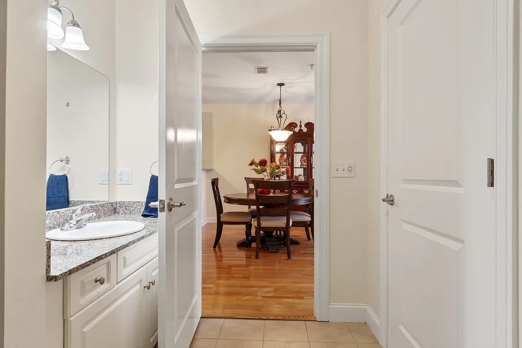 3 Harvest Dr, North Andover