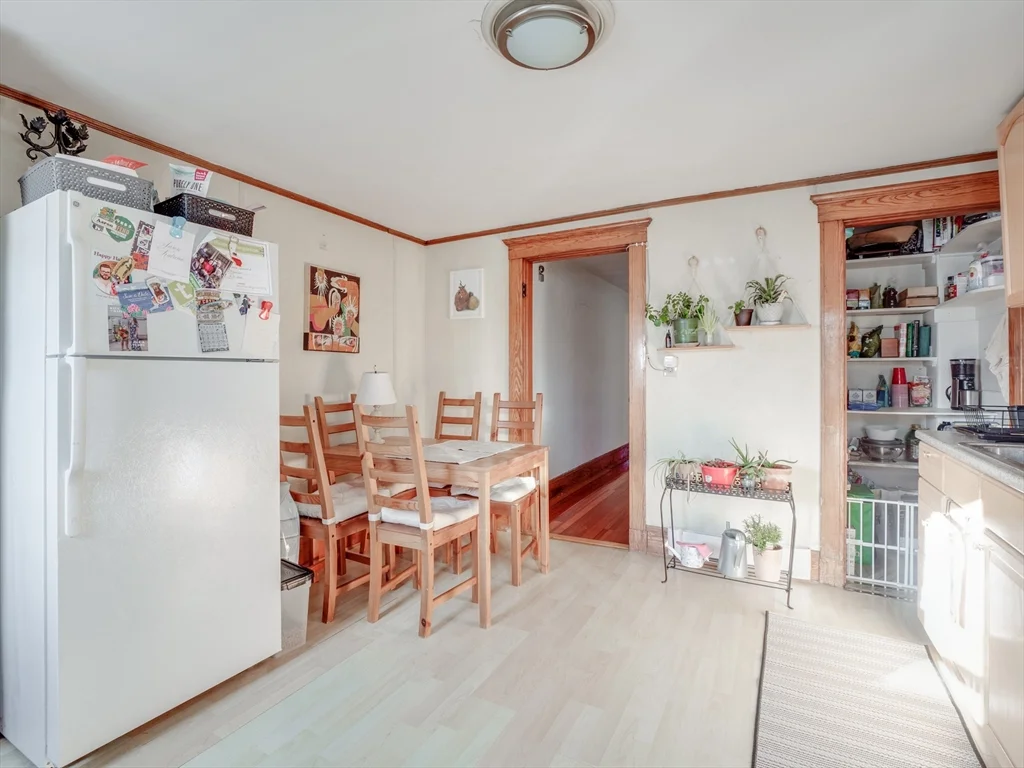 60 Powder House Blvd, Tufts