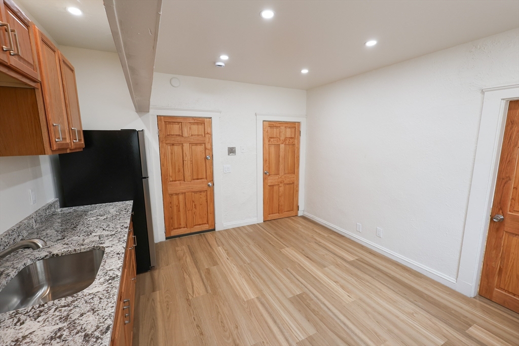 114 Amory St, Jamaica Plain