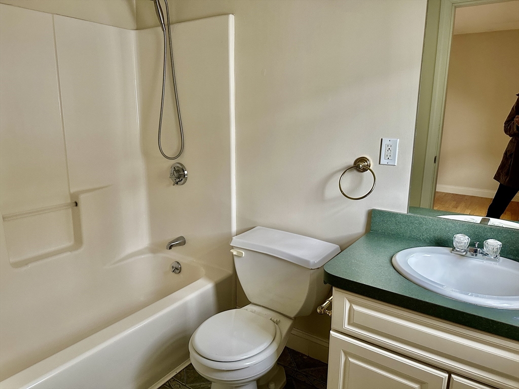 17 Myrtle St, Watertown