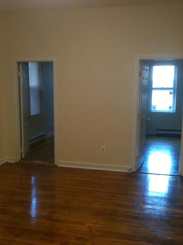896 Huntington Ave, Mission Hill