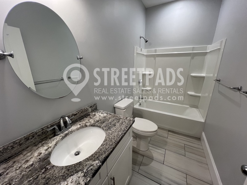 8 Islington St, Allston