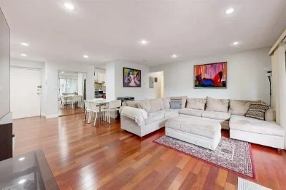 383 Langley Rd, Newton