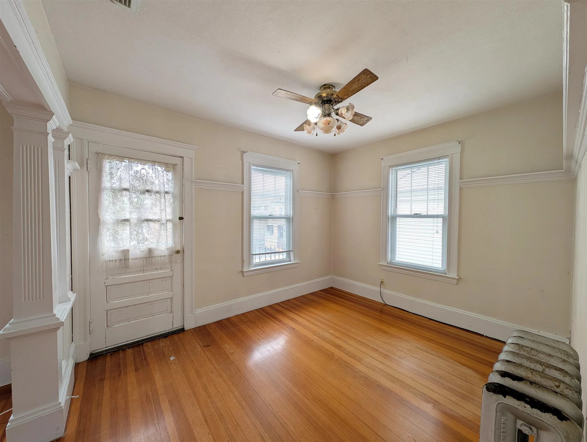 136 North St, West Somerville