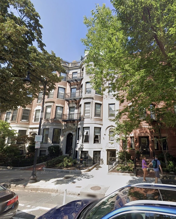 482 Beacon St, Back Bay