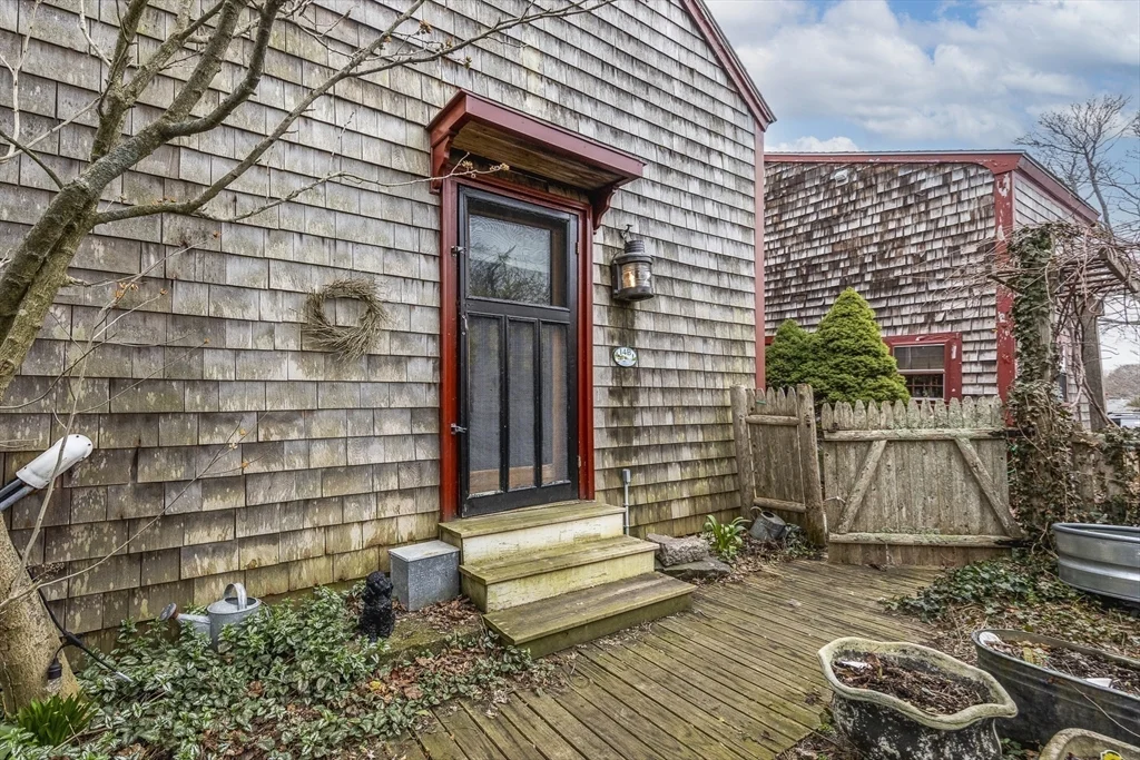 14 Nicholson Hill, Marblehead