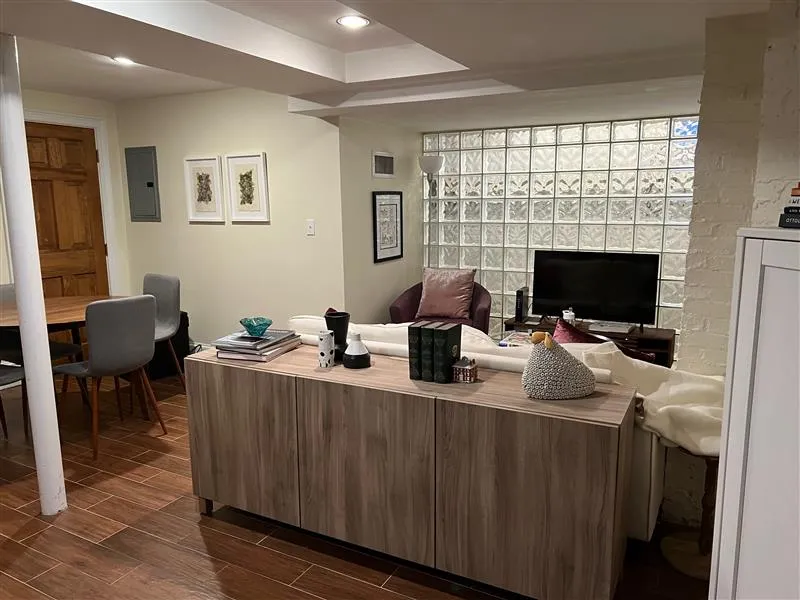 20 Highland Ave, Mid-Cambridge