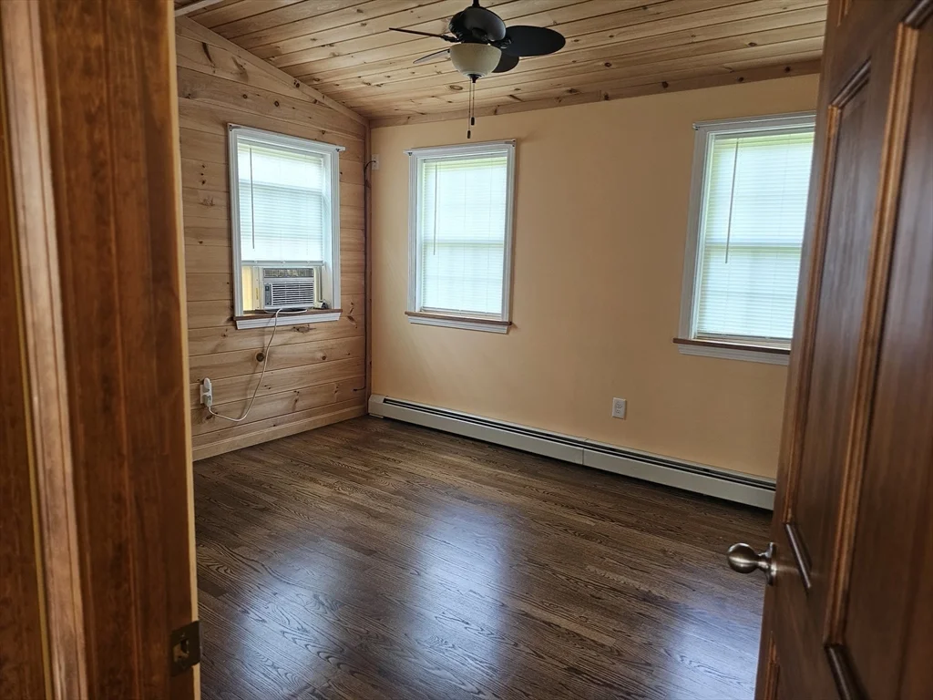 26 Purchase St, Rehoboth