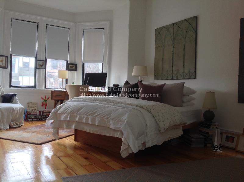 354 Marlborough St, Back Bay