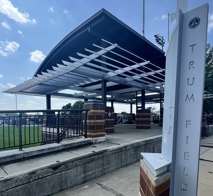 543 Broadway, Magoun Square