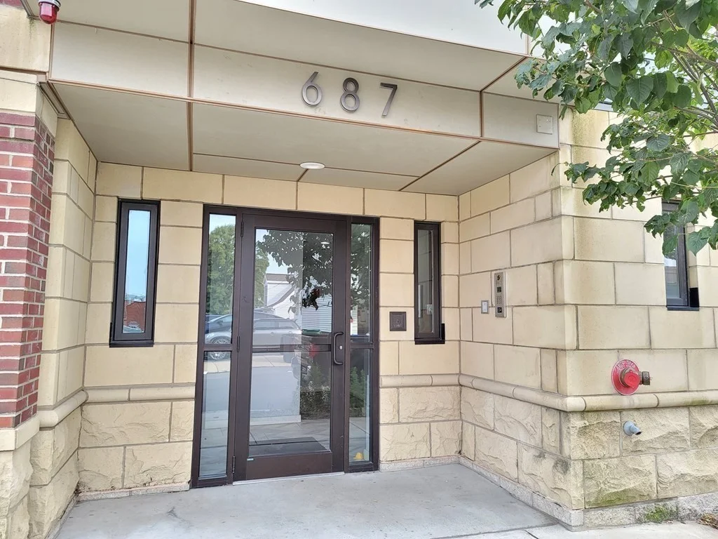 687 E 2nd St, South Boston
