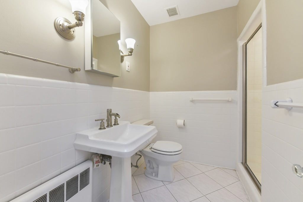 232 Beacon St, Back Bay