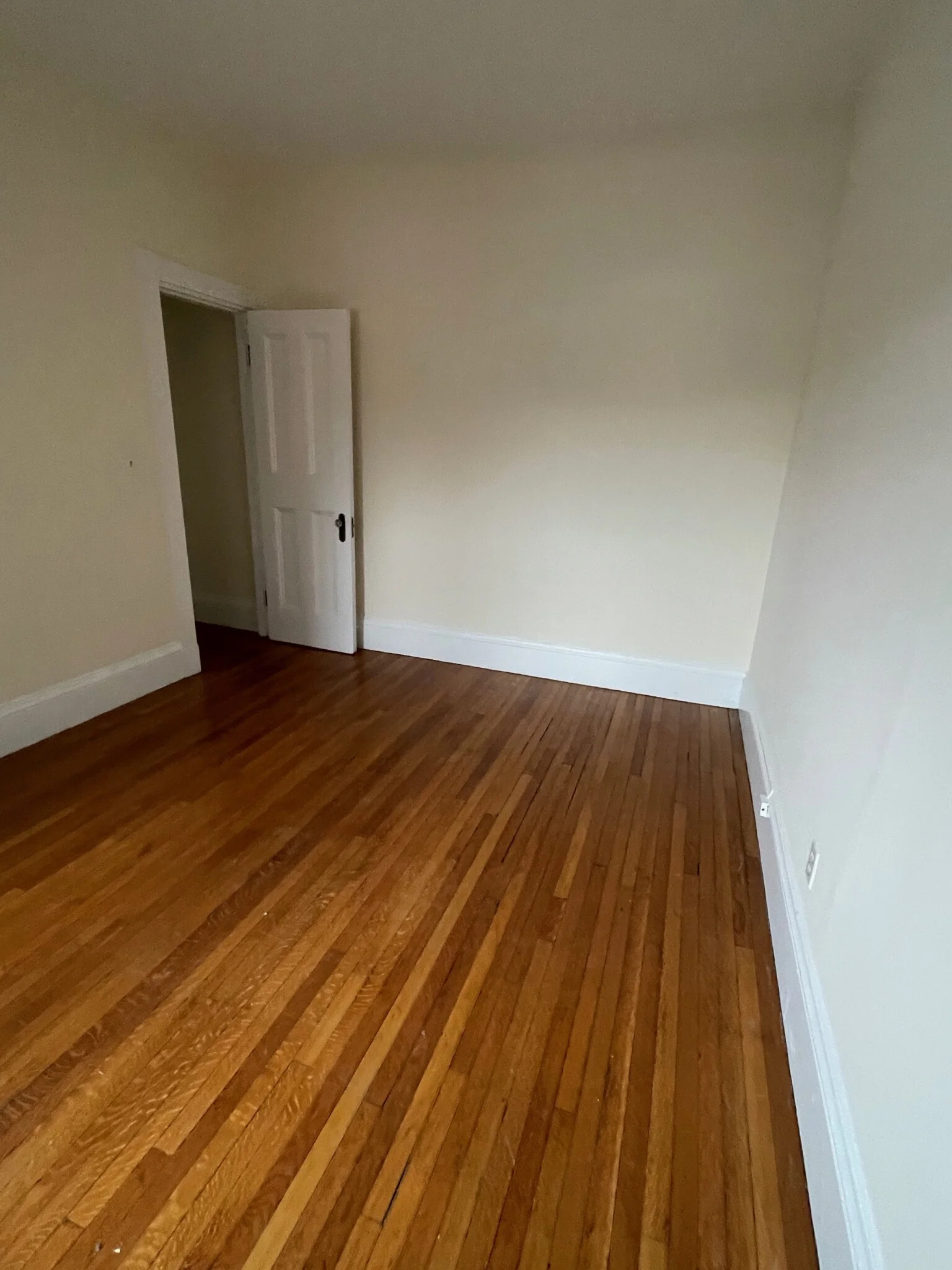 504 Beacon St, Fenway