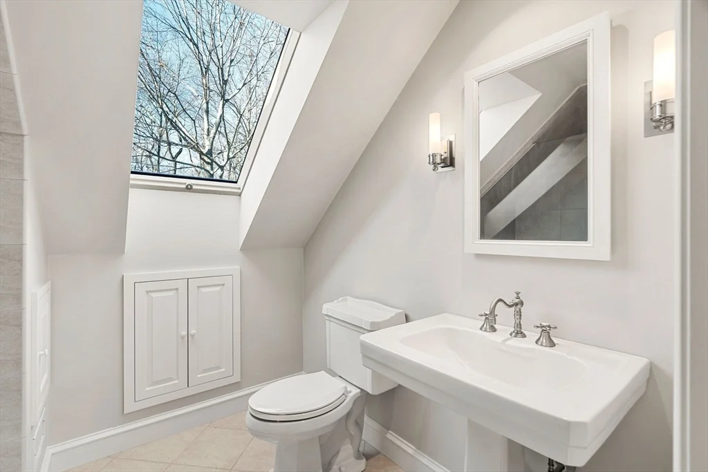 30R Harbor St, Danversport