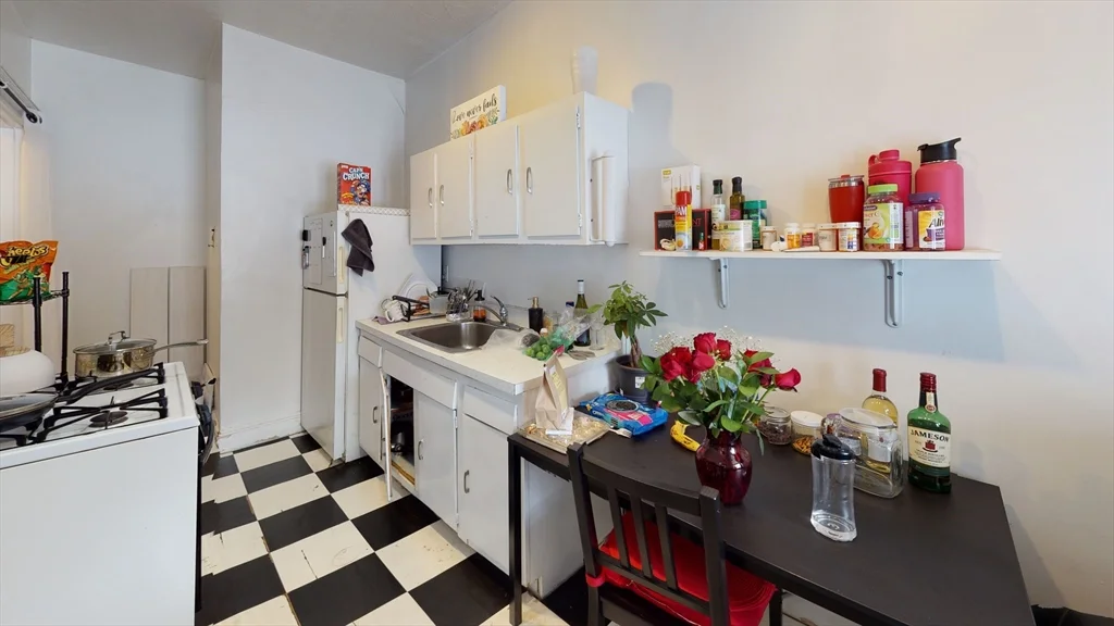 24 Sidlaw Rd, Brighton