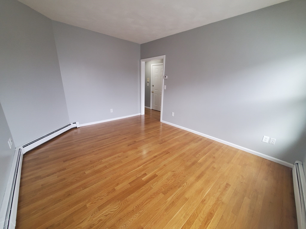 927 Dorchester Ave, Dorchester