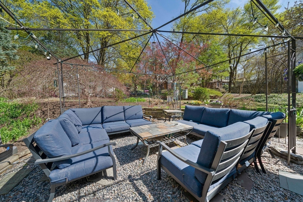 56 W Boulevard Rd, Newton Center