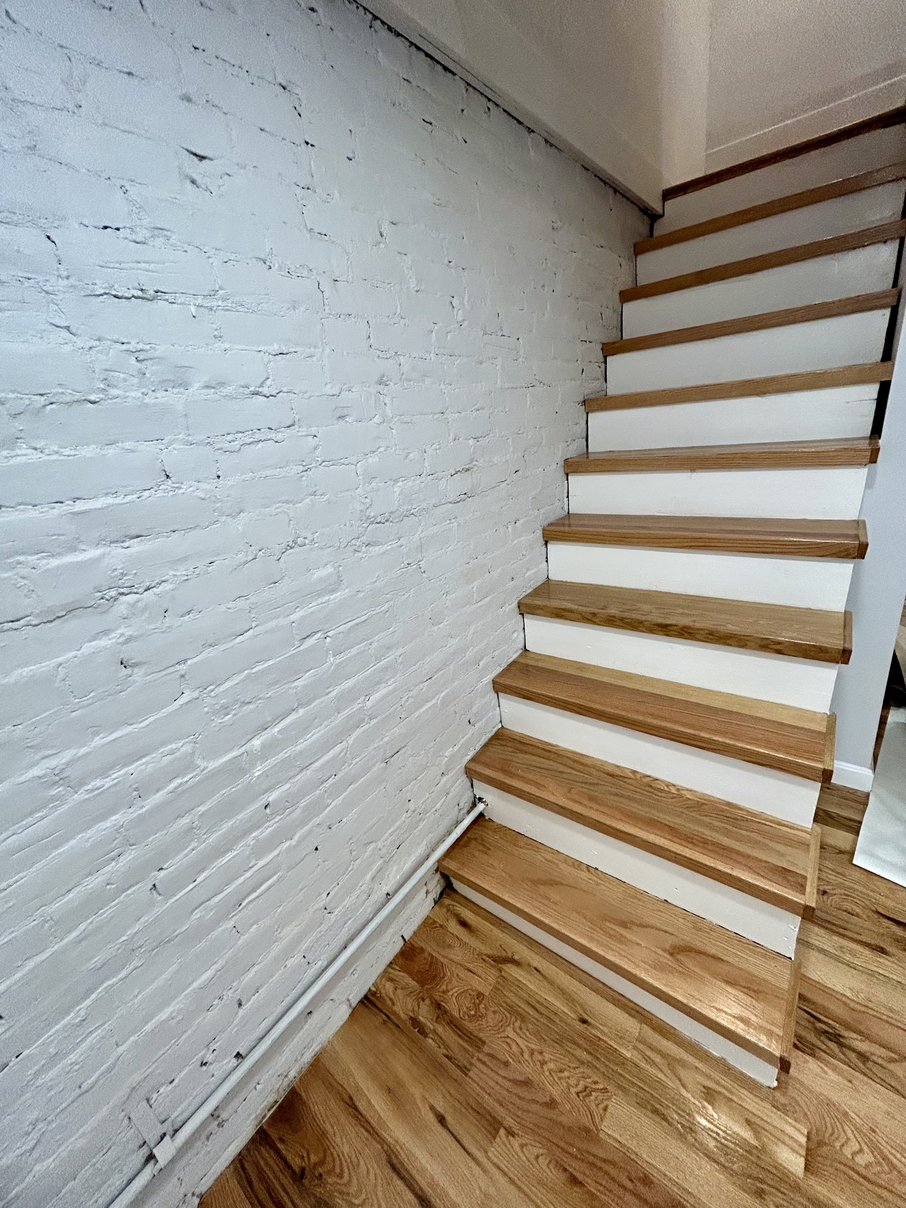 5 bed, 2.5 bath apartment for rent at 594 East 5th St Unit 1, South Boston — photo 13 of 15