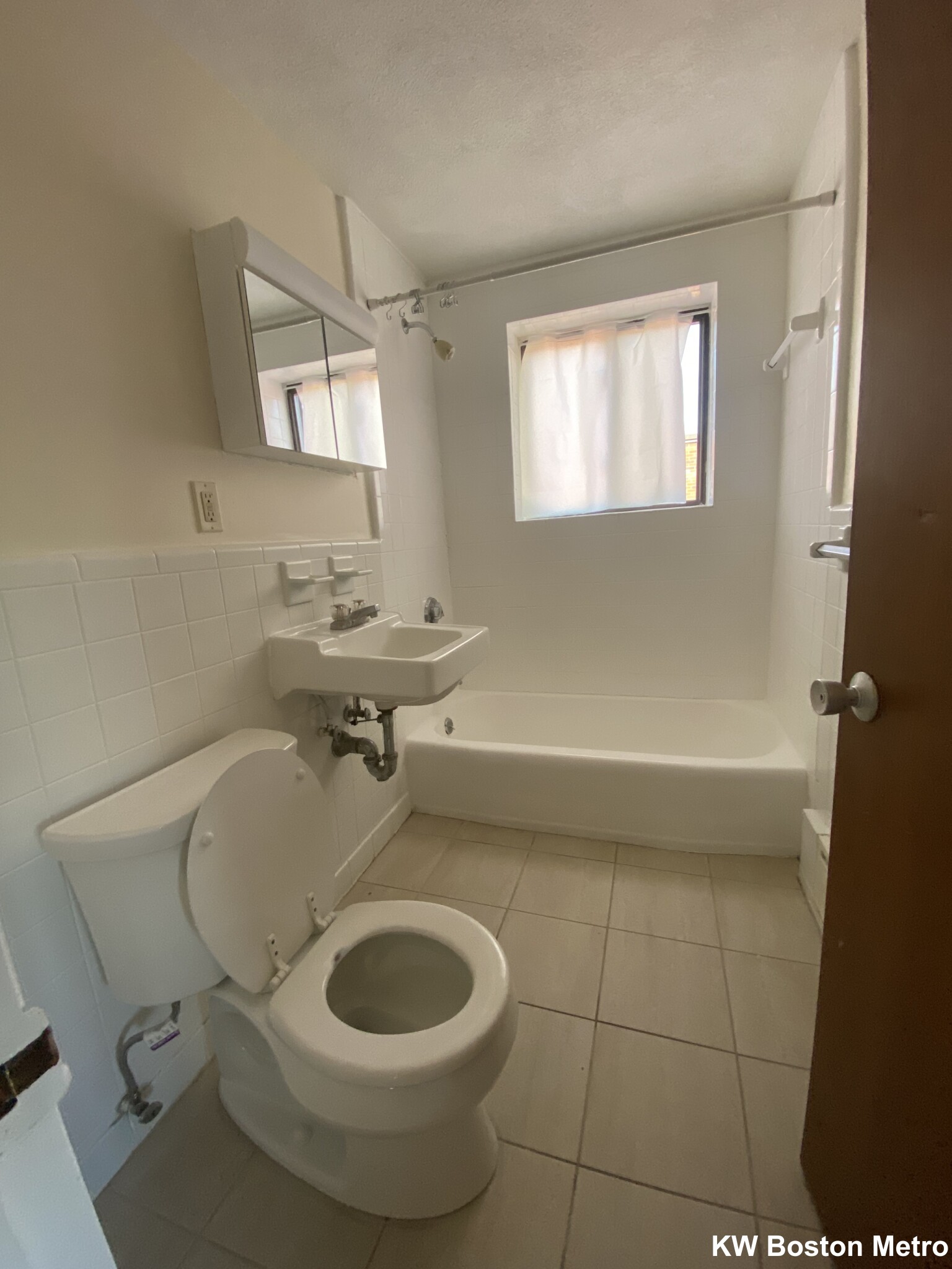 Studio bed, 1 bath apartment for rent at 9 Chester St Unit 41, North Cambridge — photo 9 of 11