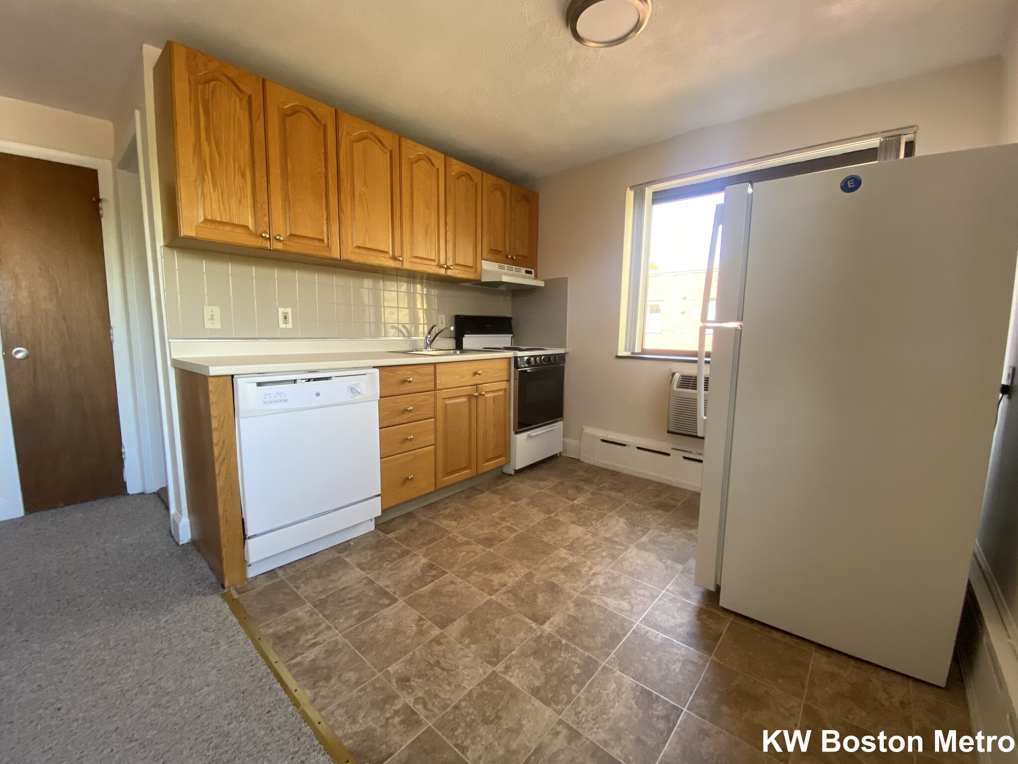 Studio bed, 1 bath apartment for rent at 9 Chester St Unit 41, North Cambridge — photo 5 of 11