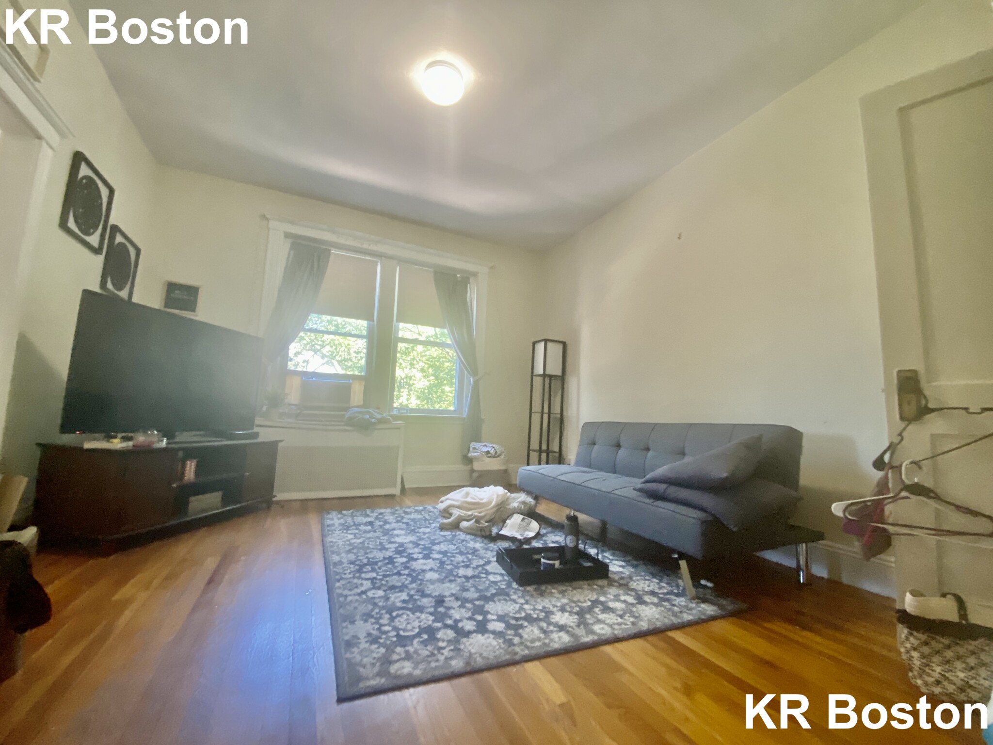 2 bed, 1 bath apartment for rent at 9 Egremont Rd Unit 12.., Brighton — photo 1 of 4