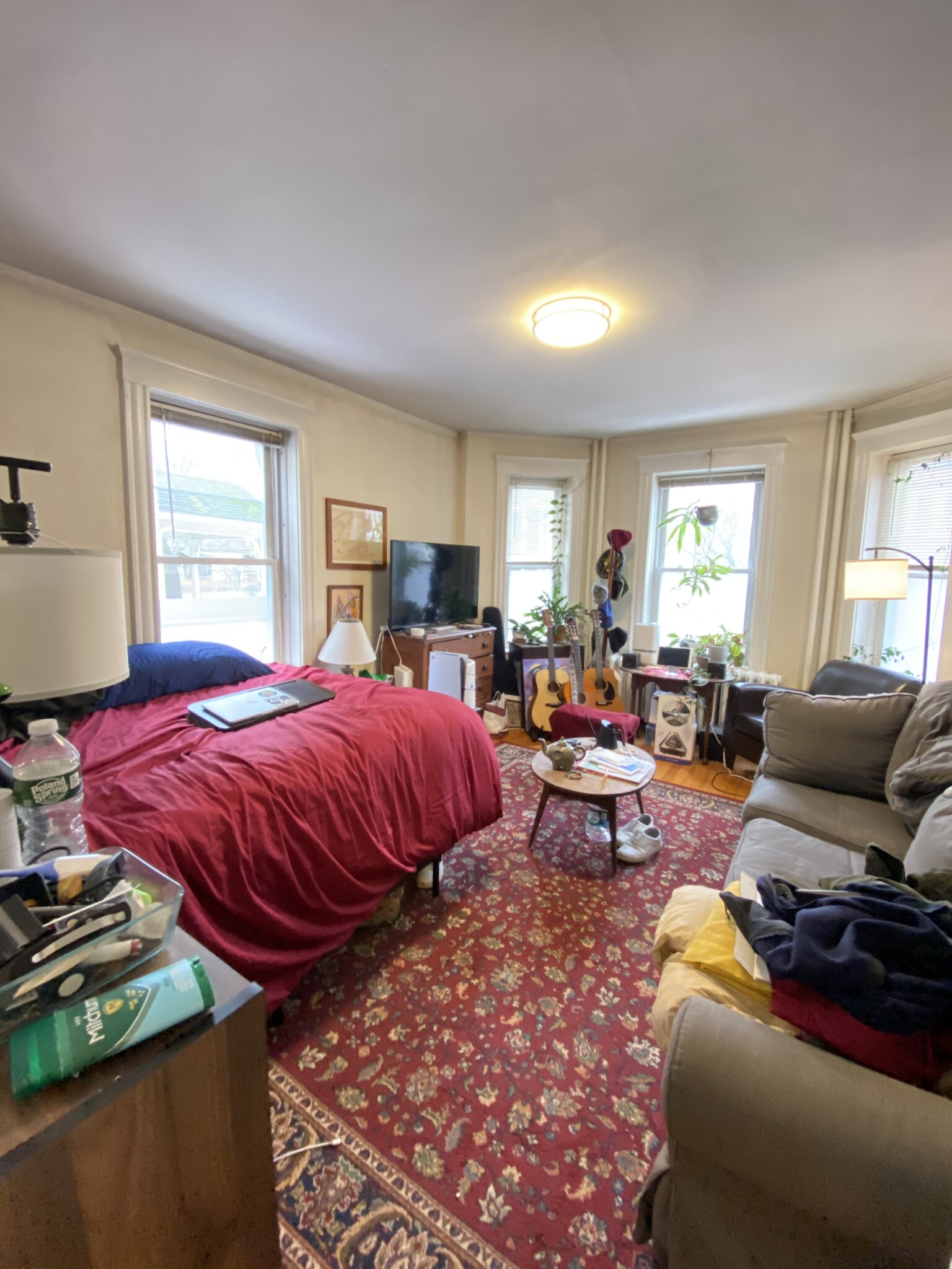 3 bed, 2 bath apartment for rent at 9 Fairfield St Unit 1R, North Cambridge — photo 1 of 3