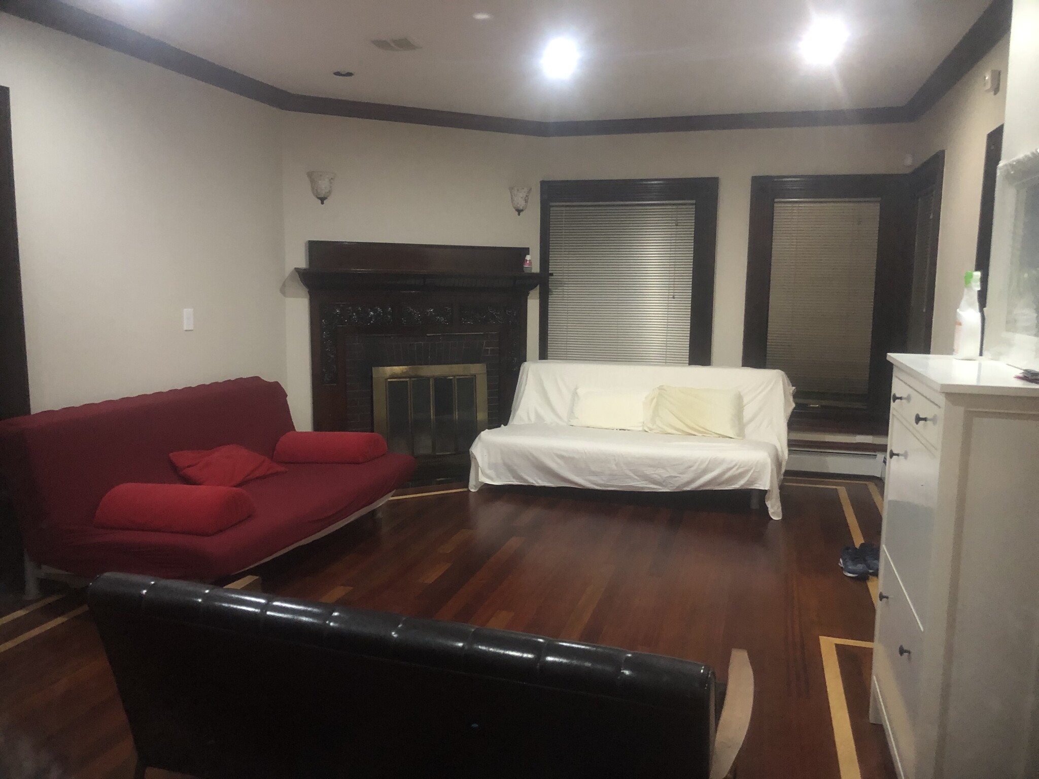 6 bed, 4+ bath apartment for rent at 9 Francis St Unit 1,,, Coolidge Corner — photo 2 of 4