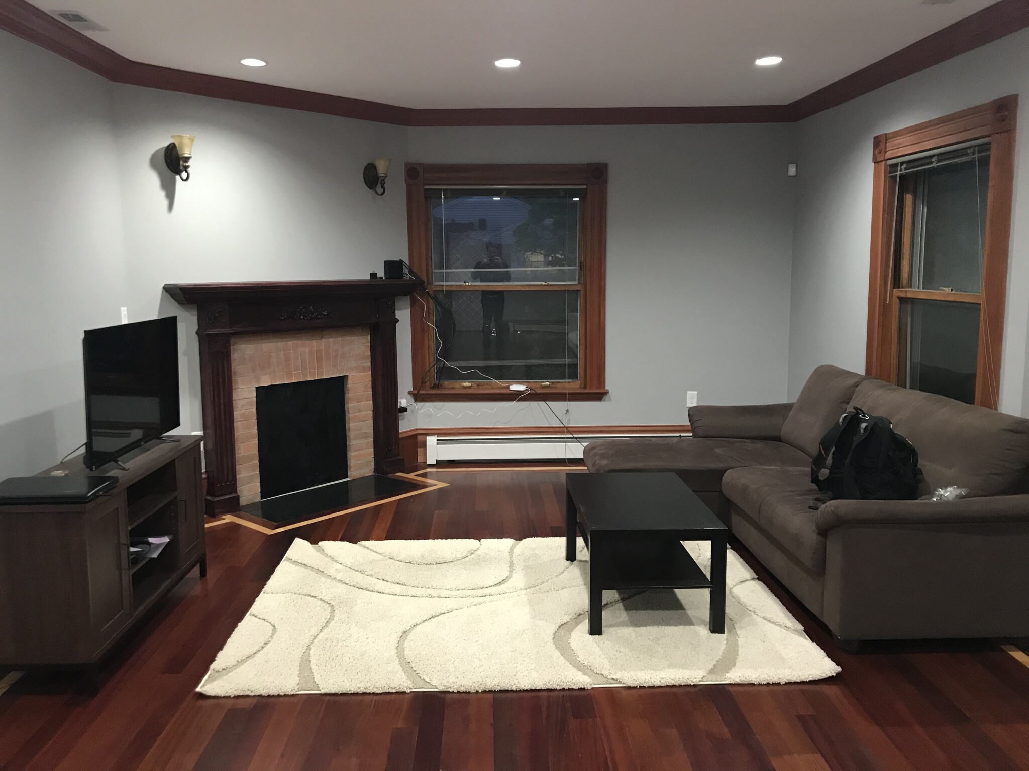 6 bed, 4+ bath apartment for rent at 9 Francis St Unit 2, Longwood — photo 1 of 3