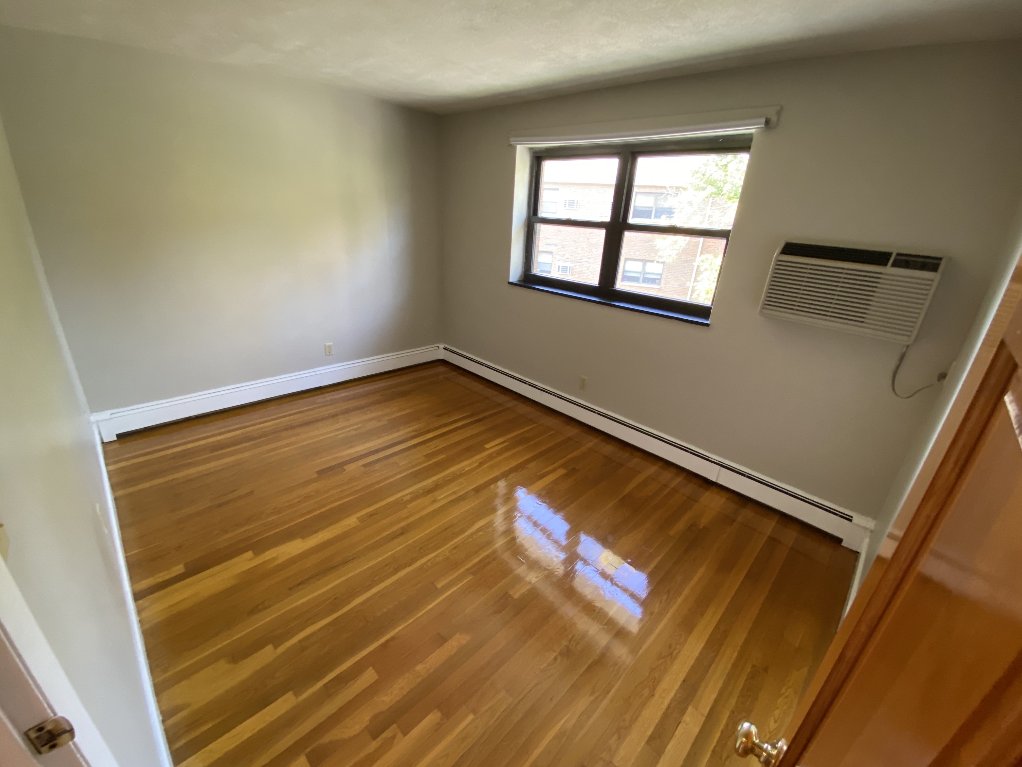 2 bed, 1 bath apartment for rent at 266 Grove St Unit 9, Newton — photo 9 of 10