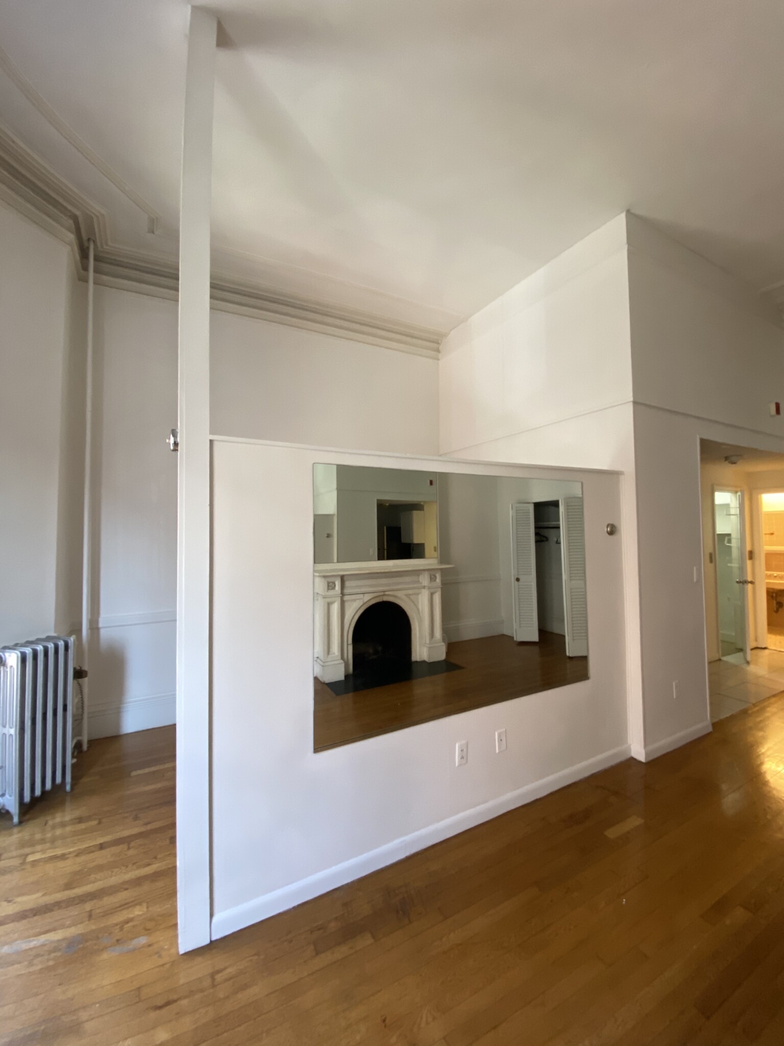 Studio bed, 1 bath apartment for rent at 9 Marlborough Unit 22, Back Bay — photo 2 of 13