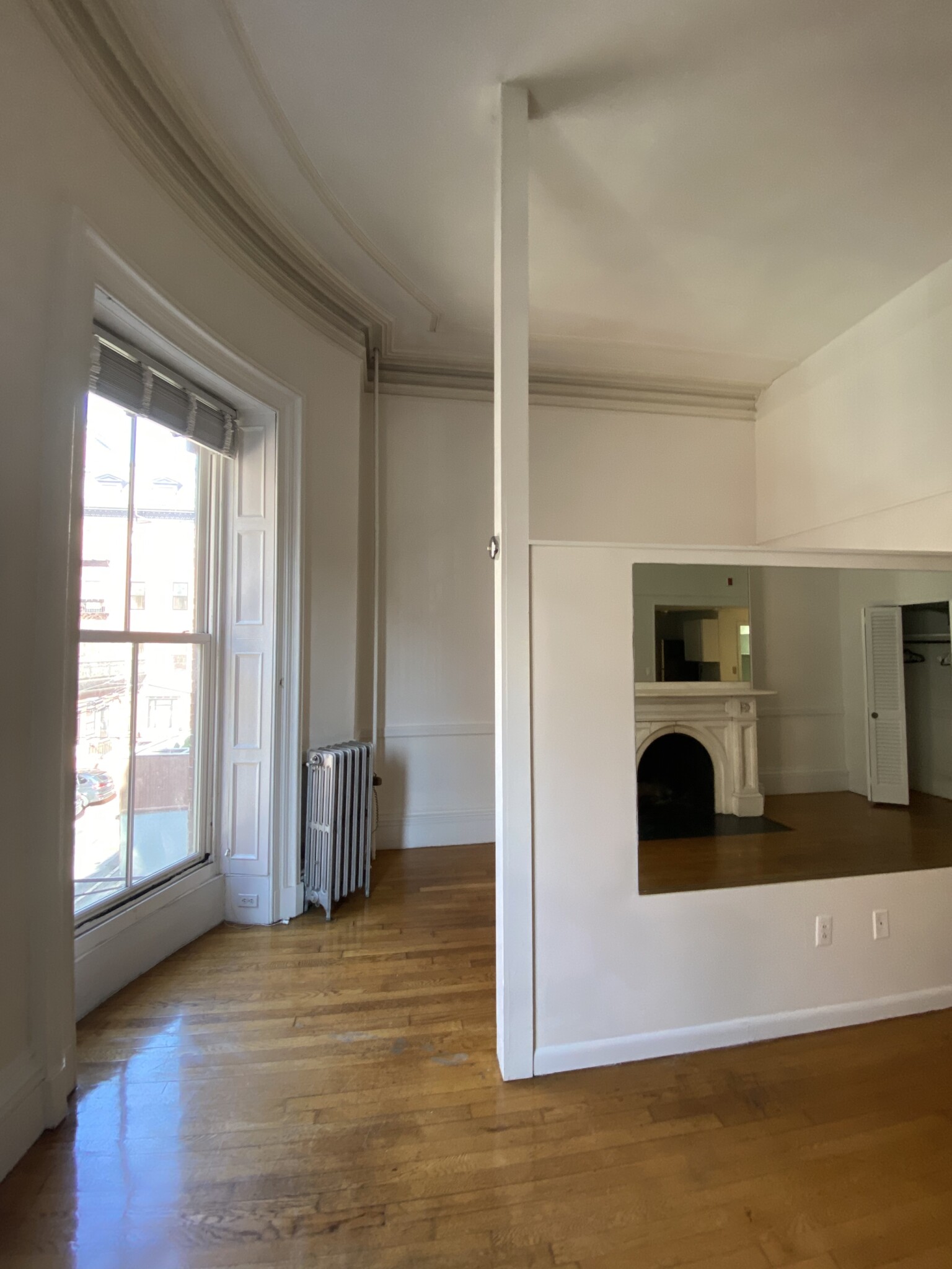 Studio bed, 1 bath apartment for rent at 9 Marlborough Unit 22, Back Bay — photo 3 of 13