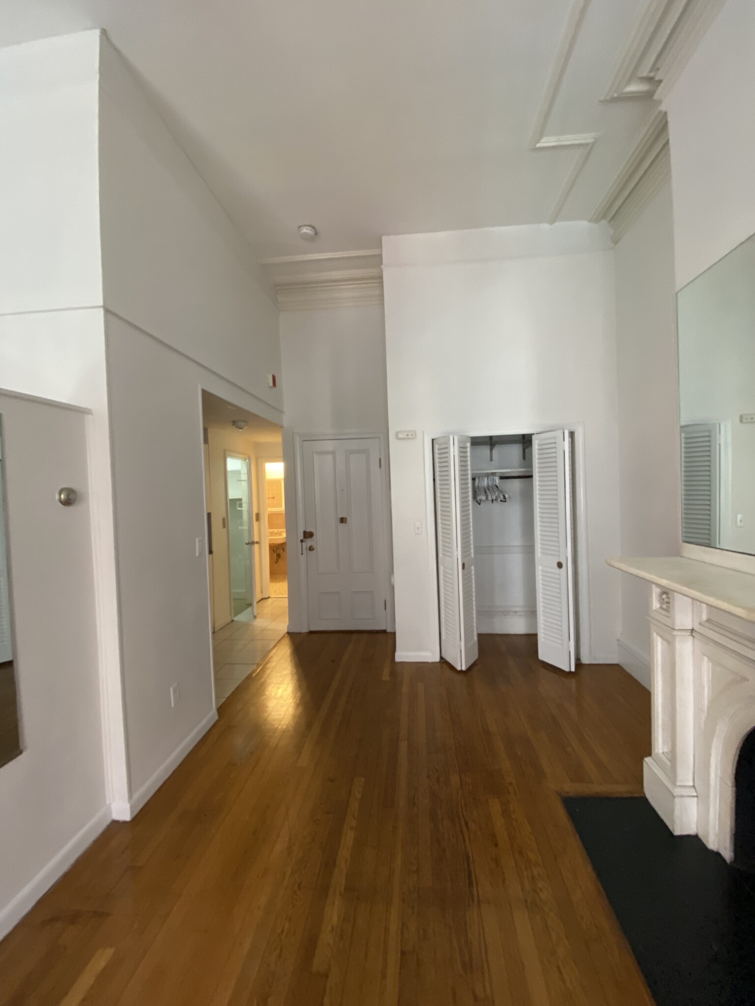 Studio bed, 1 bath apartment for rent at 9 Marlborough Unit 22, Back Bay — photo 5 of 13