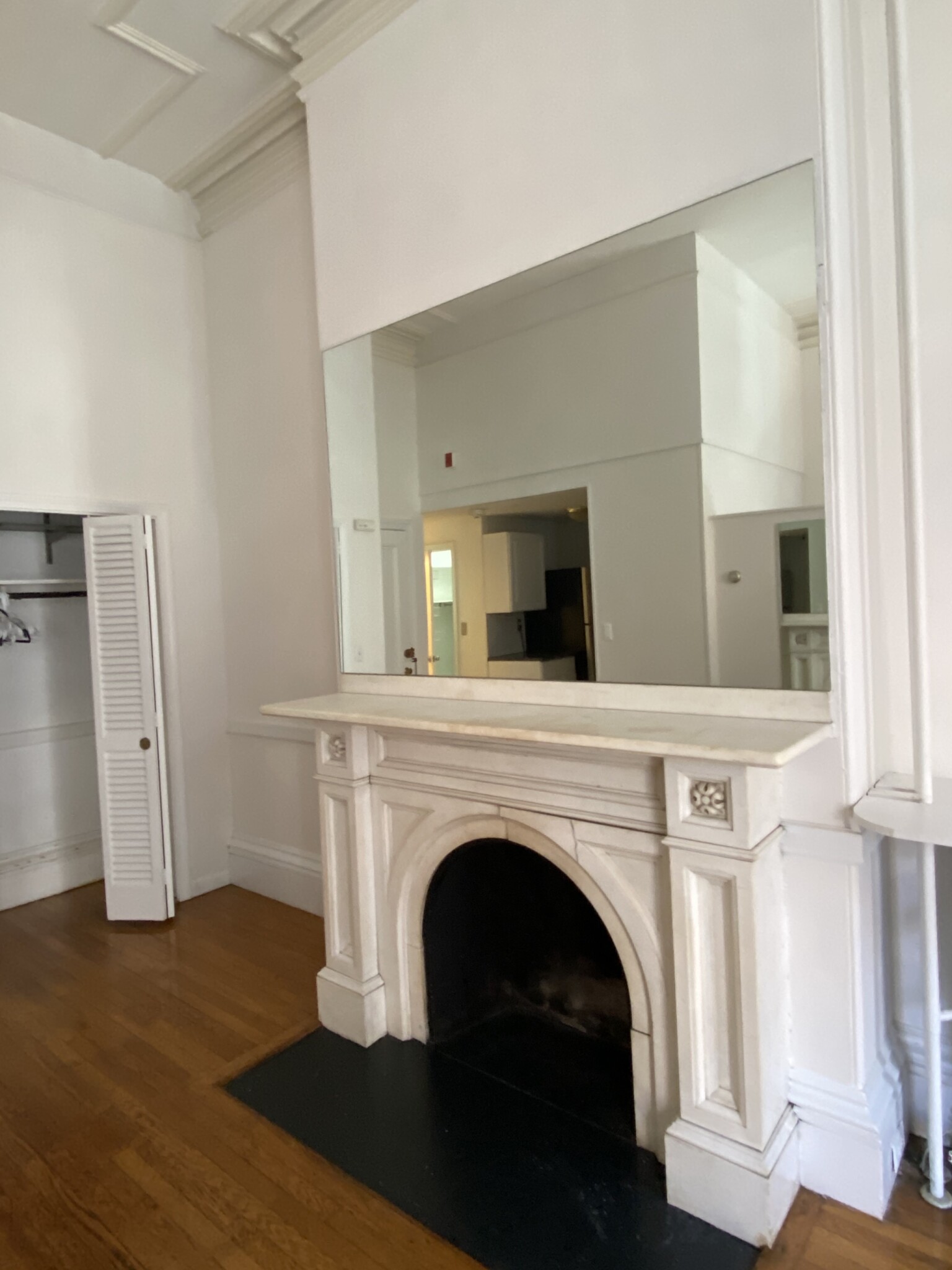 Studio bed, 1 bath apartment for rent at 9 Marlborough Unit 22, Back Bay — photo 7 of 13