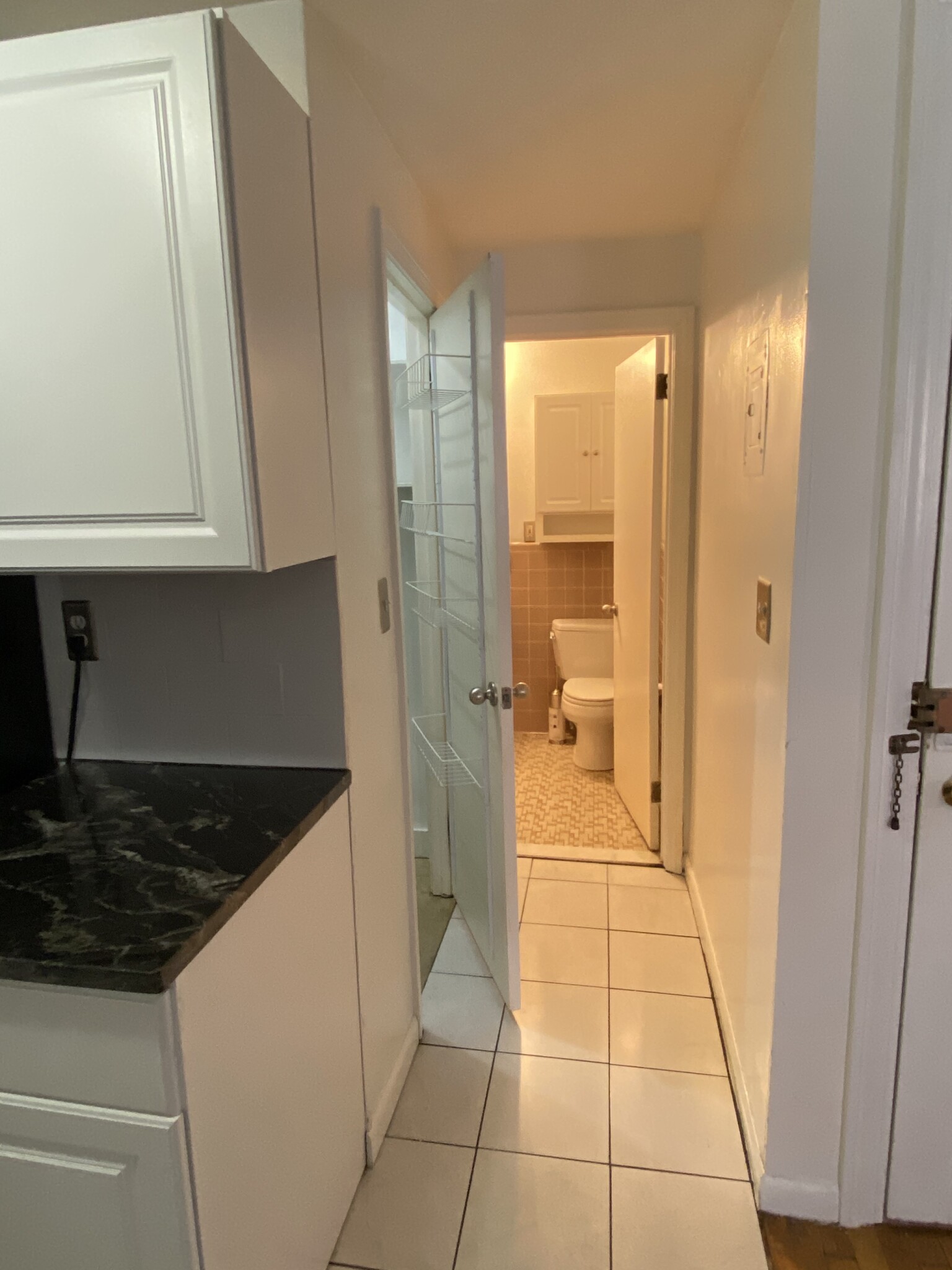 Studio bed, 1 bath apartment for rent at 9 Marlborough Unit 22, Back Bay — photo 11 of 13