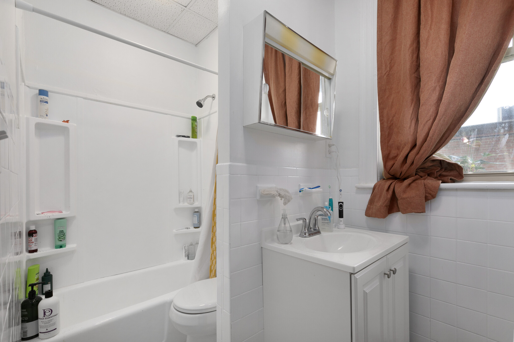 3 bed, 1 bath apartment for rent at 9 Woodbridge St Unit 07, North Cambridge — photo 3 of 3