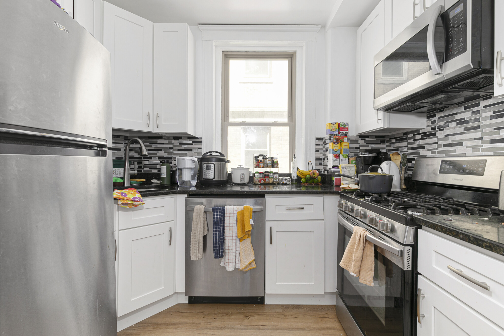 3 bed, 1 bath apartment for rent at 9 Woodbridge St Unit 07, North Cambridge