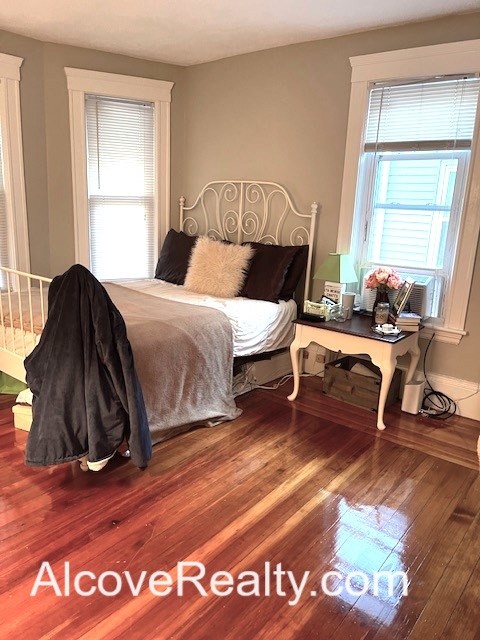 5 bed, 2 bath apartment for rent at 66 Simpson Ave Unit 1, Tufts — photo 8 of 22