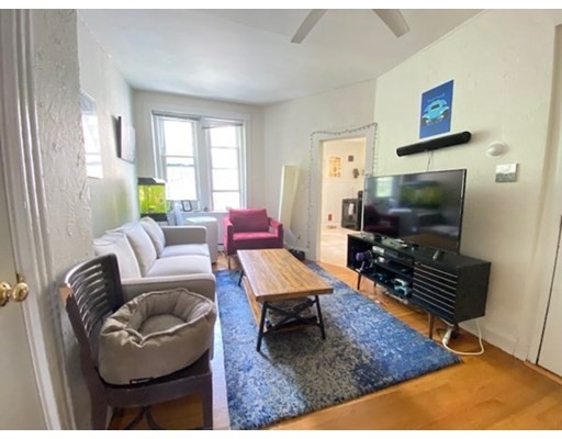 3 bed, 1 bath apartment for rent at 15 Unity St Unit 4, North End — photo 5 of 10