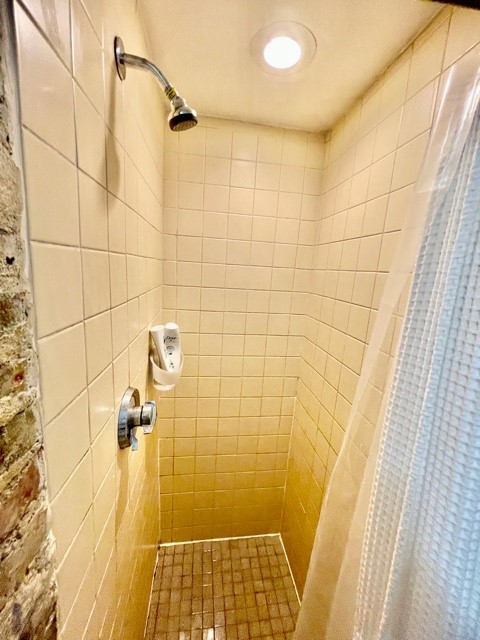 Studio bed, 1 bath apartment for rent at 130 Prince St Unit B, North End — photo 9 of 9