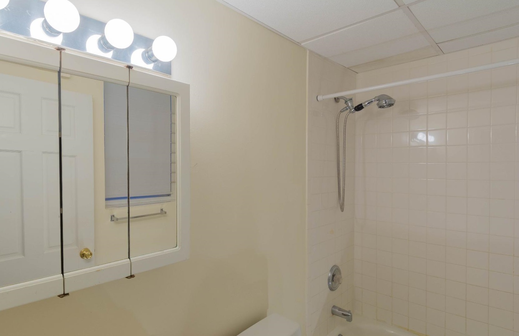 2 bed, 1 bath apartment for rent at 1616 Massachusetts Ave Unit B1T, Neighborhood Nine — photo 5 of 8