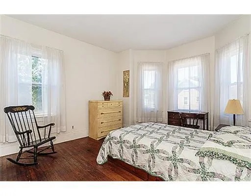 6 bed, 3 bath apartment for rent at 38 Floyd St Unit 1, Waltham — photo 9 of 10