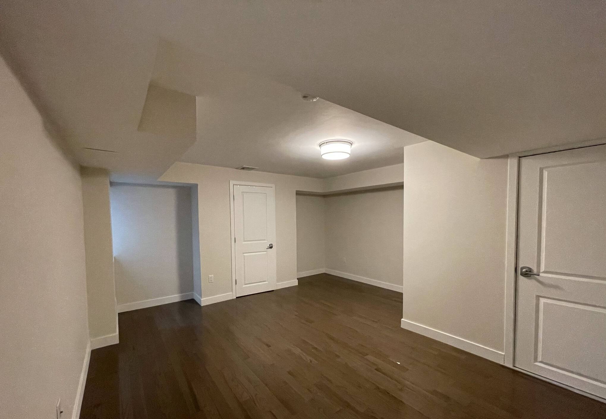 4 bed, 3.5 bath apartment for rent at 10 Emerson St Unit 1T, Ward Two — photo 9 of 11