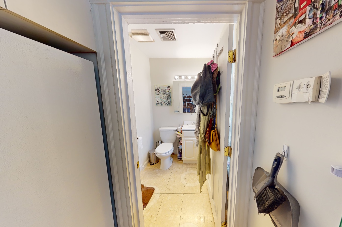 Studio bed, 1 bath apartment for rent at 8 Bishop Allen Dr Unit 3T, Central Square — photo 8 of 9