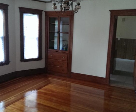 2.5 bed, 1 bath apartment for rent at 44 Newcomb St Unit 2, Arlington — photo 9 of 10