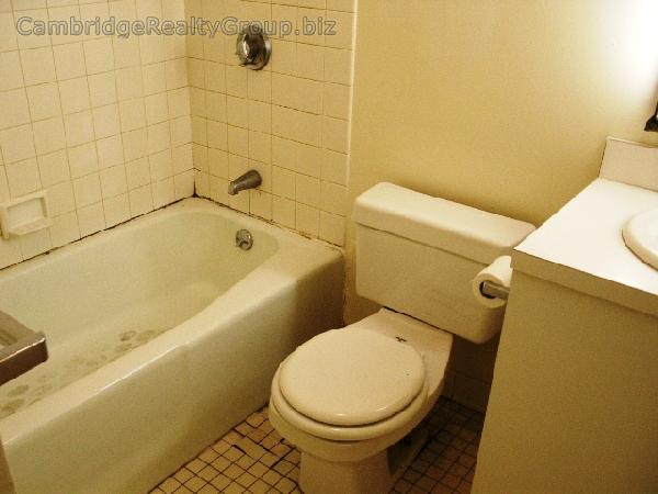 2 bed, 1.5 bath apartment for rent at 65 Riverside Ave Unit 11, Glenwood — photo 9 of 14