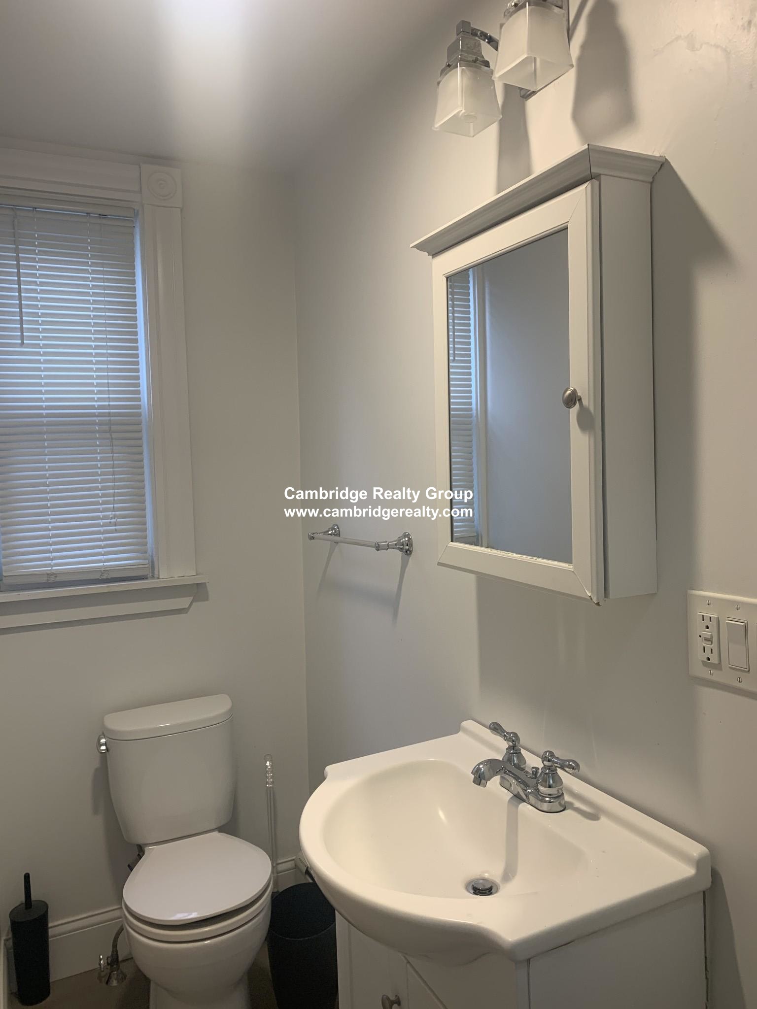 3 bed, 1 bath apartment for rent at 88 Hampshire St Unit 2T, The Port — photo 9 of 14